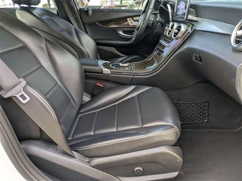 Used 2018 Mercedes-Benz C 300 4MATIC Sedan image 28