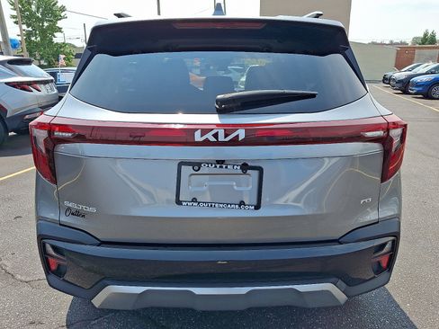 Used 2024 Kia Seltos S AWD/4WD image 4