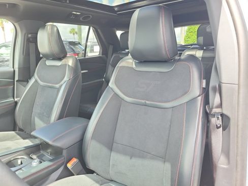 Certified 2025 Ford Explorer ST w/ Sun And Sound Package RWD image 19