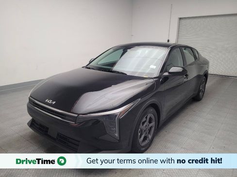 Used 2025 Kia K4 FWD image 1