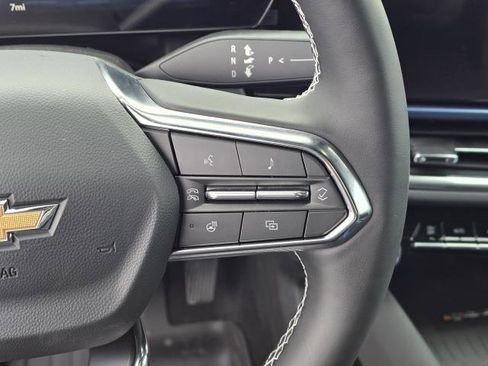 New 2026 Chevrolet Equinox EV LT AWD/4WD image 17