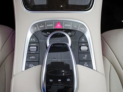 Used 2019 Mercedes-Benz S 450 Sedan image 31