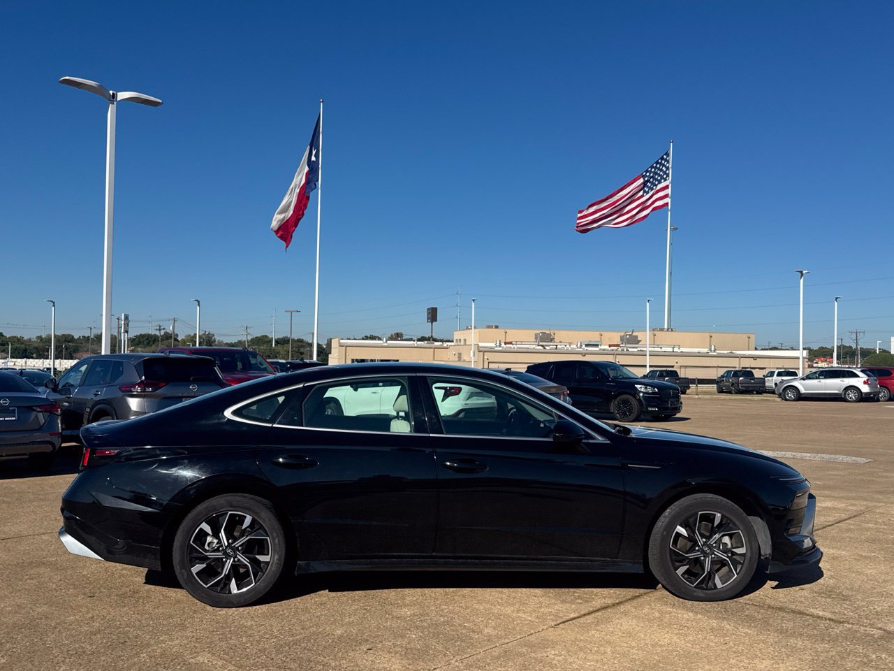 Used 2025 Hyundai Sonata SEL FWD image 27