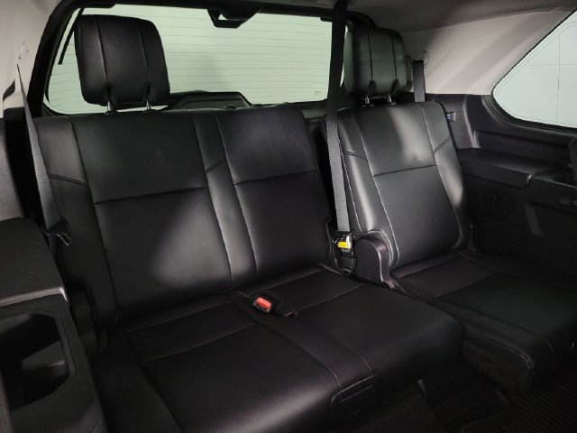 Used 2023 Toyota Sequoia Limited w/ Tow Technology Package AWD/4WD image 17