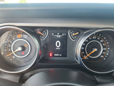 Used 2020 Jeep Wrangler Unlimited Sport S image 11