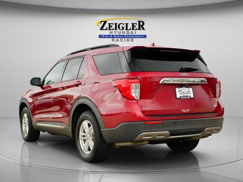 Used 2020 Ford Explorer XLT w/ Equipment Group 202A AWD/4WD image 5