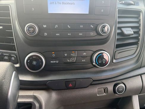 Used 2021 Ford Transit 350 XLT RWD image 19
