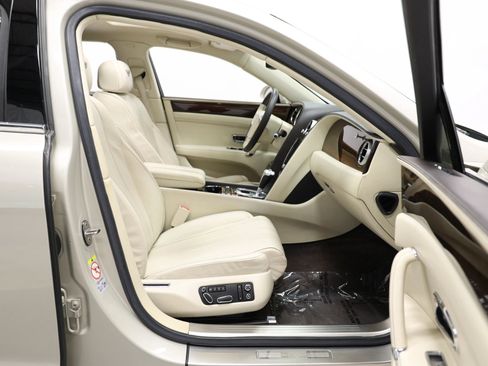 Used 2014 Bentley Flying Spur W12 AWD/4WD image 84
