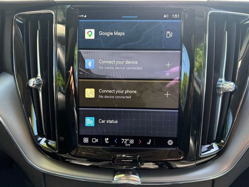 Used 2023 Volvo XC60 B5 Core FWD image 17