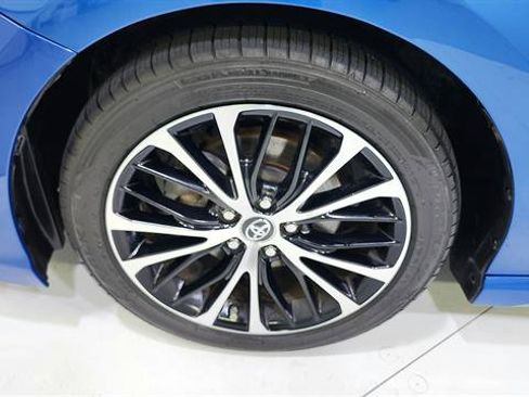 Used 2019 Toyota Camry SE FWD image 33