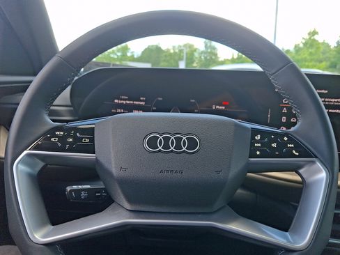 Used 2025 Audi Q5 Premium w/ Convenience Package AWD/4WD image 20