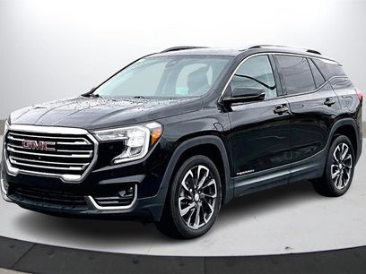 Used 2022 GMC Terrain SLT w/ Infotainment Package II