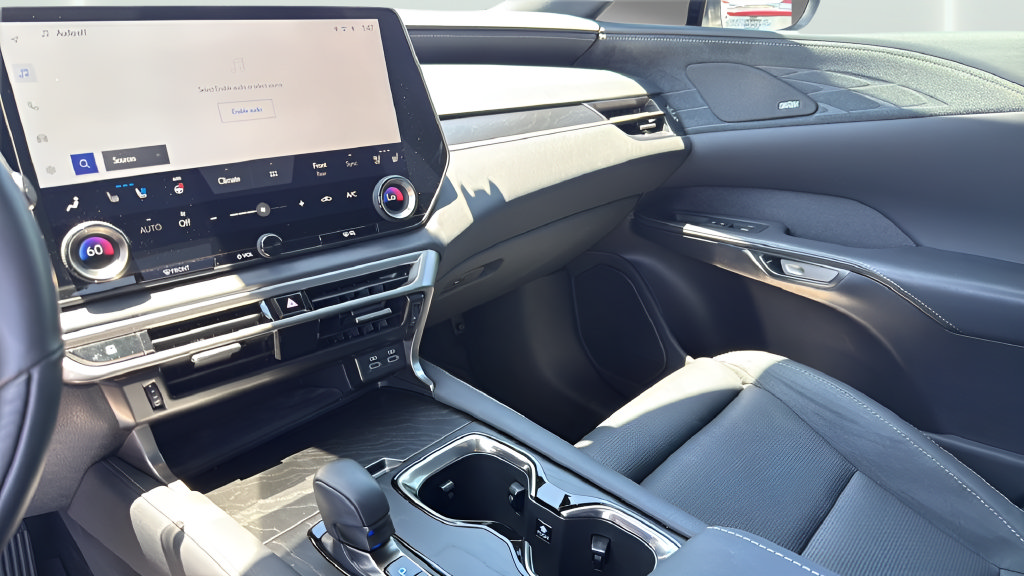 Used 2024 Lexus RX 350 w/ Convenience Package AWD/4WD image 19