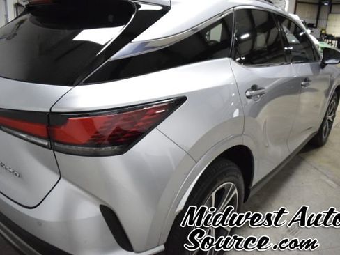 Used 2023 Lexus RX 350 Premium w/ Cold Area Package FWD image 5