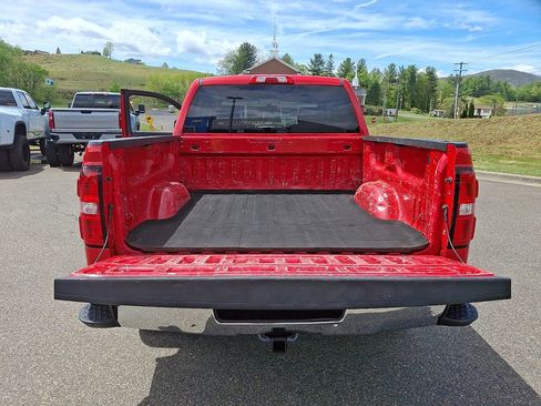 Used 2018 GMC Sierra 1500 SLE w/ SLE Value Package AWD/4WD image 29