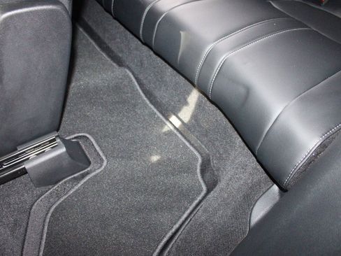 Used 2025 Honda Pilot Elite image 55