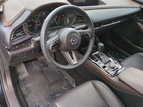 Used 2025 MAZDA CX-30 AWD 2.5 S w/ Premium Package image 9