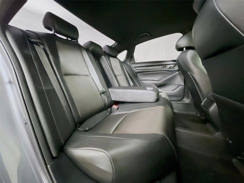 Used 2020 Honda Accord Sport image 30