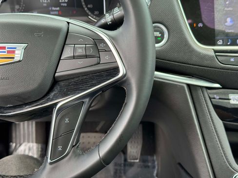 Certified 2025 Cadillac XT5 Premium Luxury FWD image 8