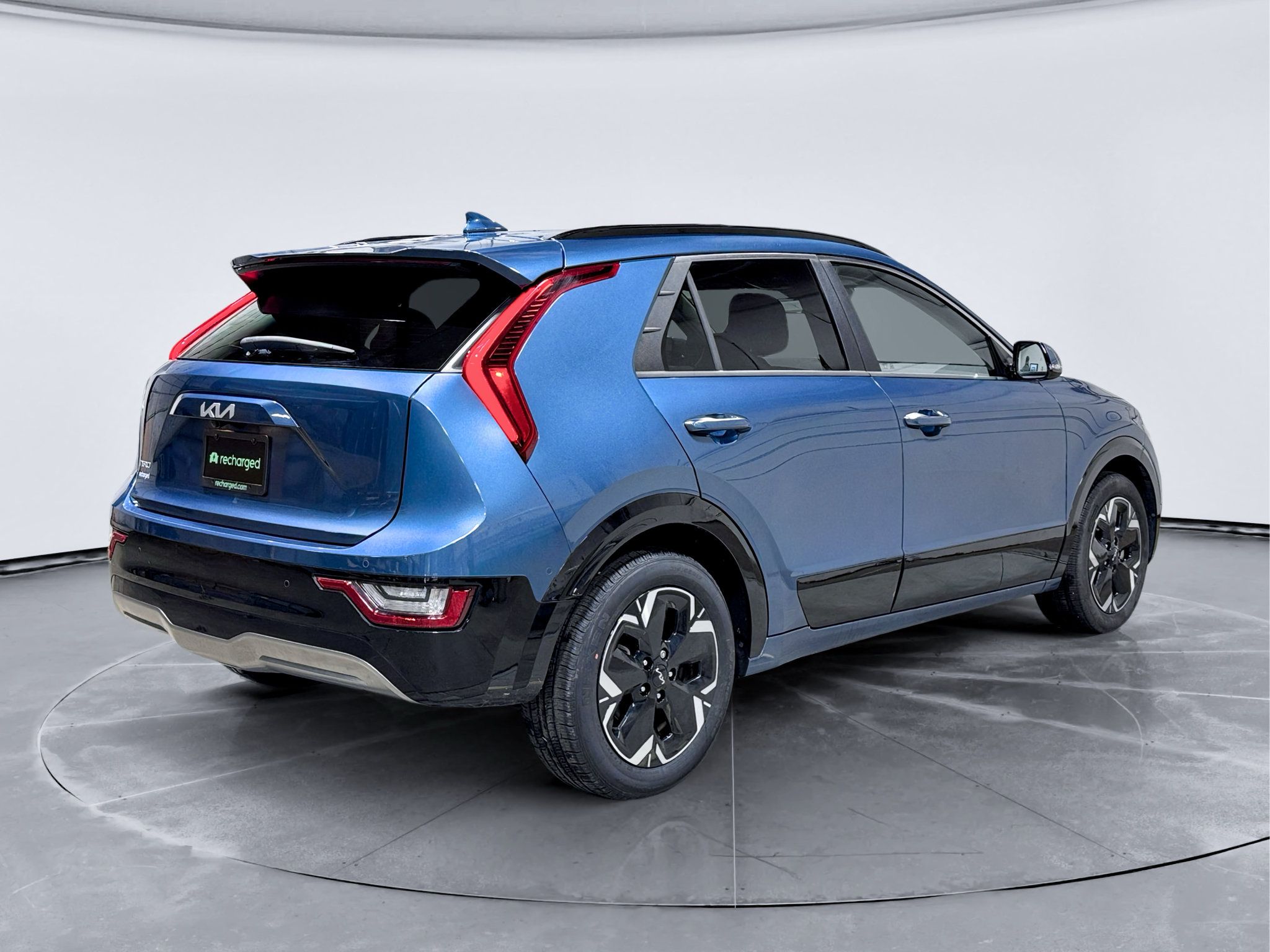 Used 2023 Kia Niro Wave FWD image 3