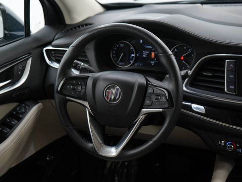Used 2022 Buick Enclave Premium w/ Surround and Sites Package AWD/4WD image 15
