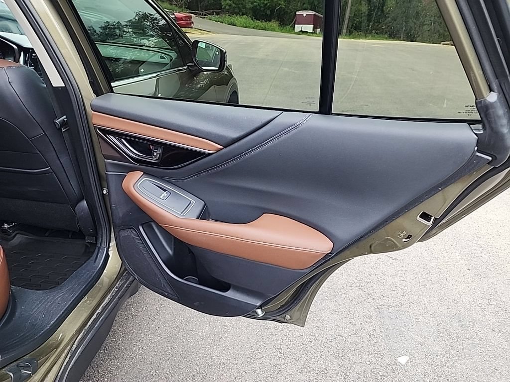 Used 2021 Subaru Outback Touring AWD/4WD image 19