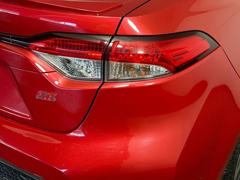 Used 2021 Toyota Corolla SE image 33