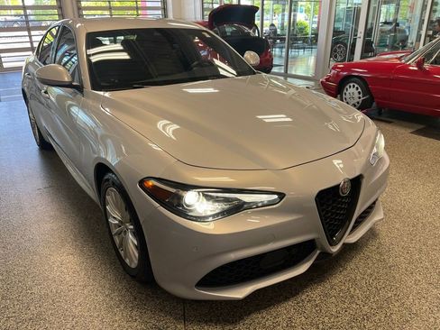 Used 2022 Alfa Romeo Giulia Sprint AWD/4WD image 1