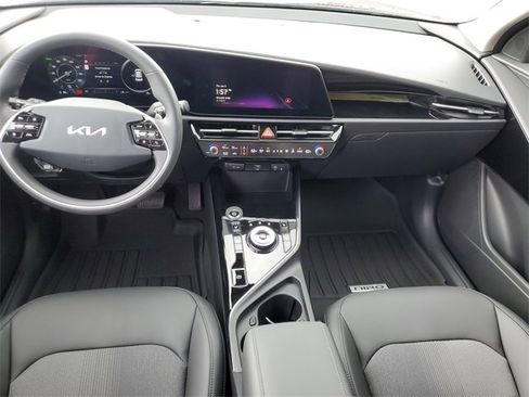New 2025 Kia Niro Wind w/ Wind Preserve Package image 13