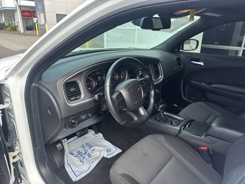Used 2021 Dodge Charger SXT w/ Blacktop Package AWD/4WD image 3