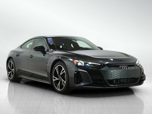 Used 2023 Audi e-tron GT Premium Plus image 7