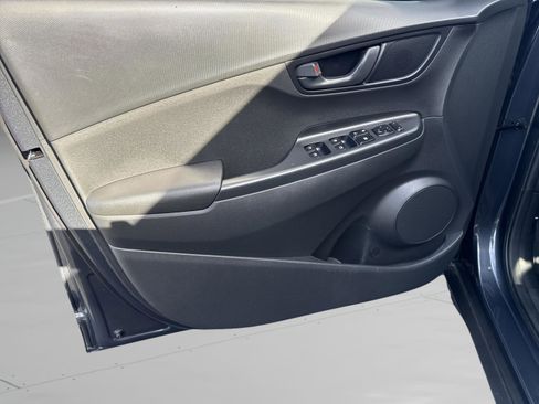 Used 2022 Hyundai Kona SEL w/ Cargo Package image 33