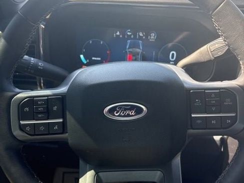 Used 2025 Ford F350 Lariat w/ Chrome Package image 13