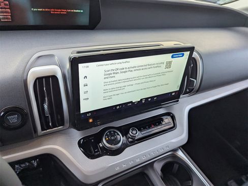 New 2025 Ford Expedition Active image 43