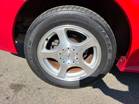 Used 2003 Ford Mustang Convertible RWD image 29