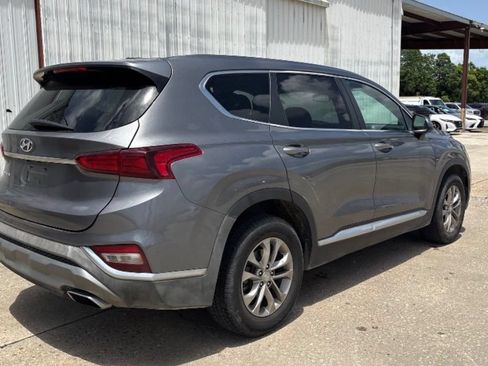 Used 2019 Hyundai Santa Fe SE FWD image 11