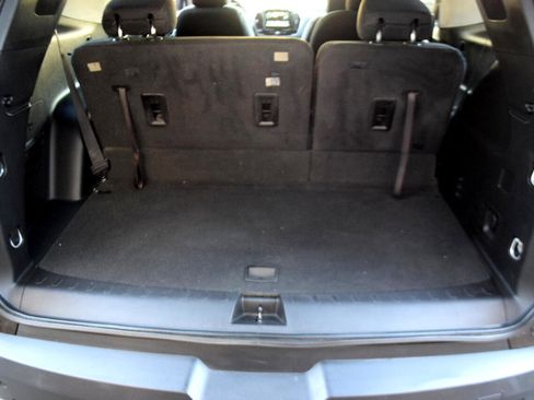 Used 2019 Chevrolet Traverse LT w/ LPO, Floor Liner Package image 21