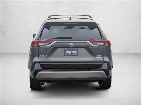 Used 2022 Toyota RAV4 XSE image 7