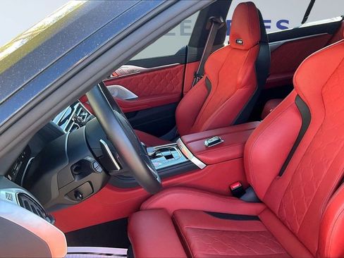 Used 2025 BMW M8 Competition image 21