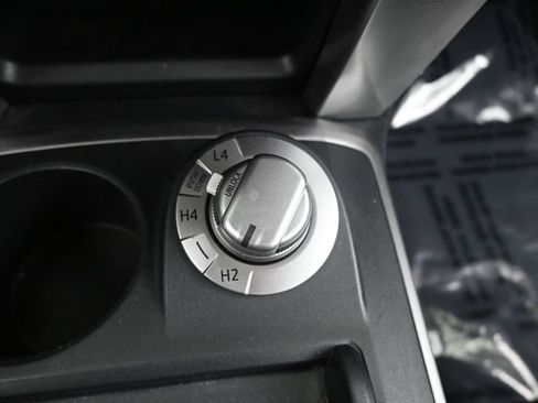 Used 2019 Toyota 4Runner SR5 Premium AWD/4WD image 33