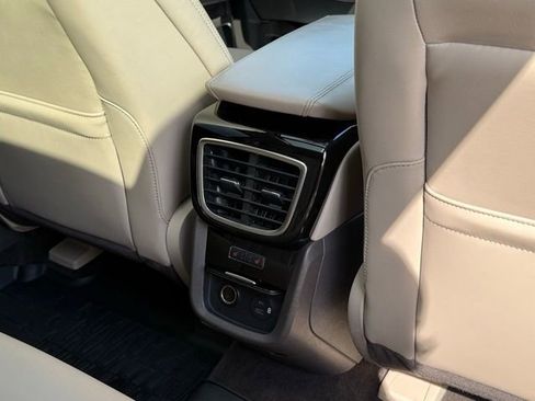 Used 2022 Lincoln Nautilus Reserve w/ Equipment Group 201A image 25