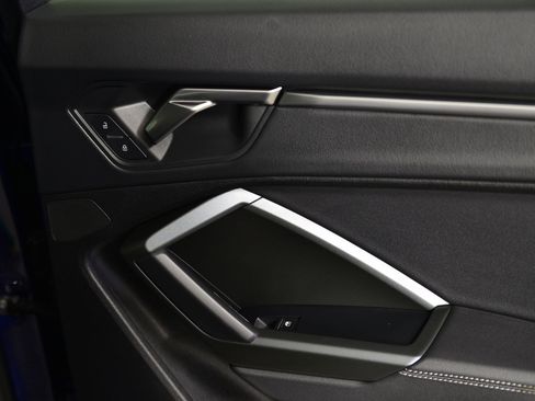 Certified 2025 Audi Q3 2.0T Premium w/ Convenience Package image 22