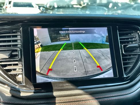 Used 2024 Dodge Durango GT RWD image 25