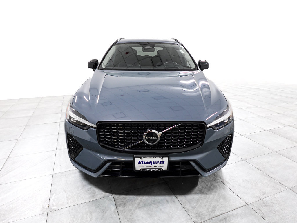 Used 2023 Volvo XC60 B5 Ultimate w/ Climate Package AWD/4WD image 3