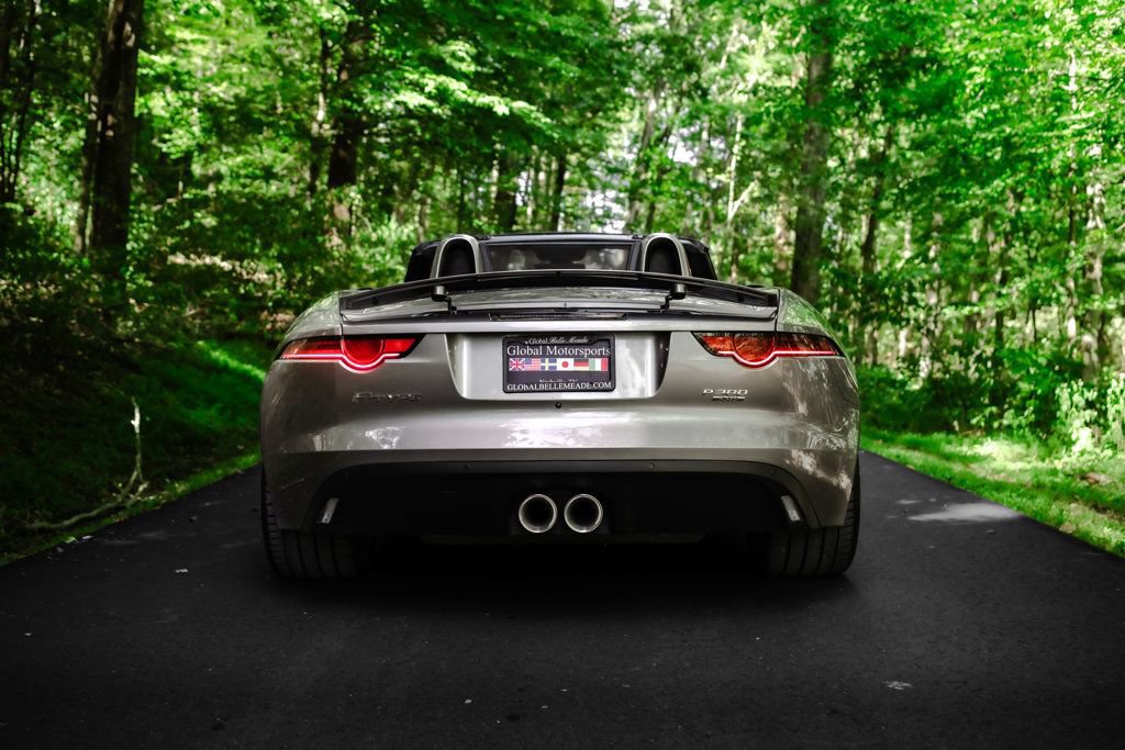 Used 2019 Jaguar F-TYPE Convertible AWD image 11