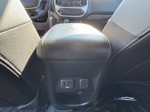 Used 2022 Chevrolet Colorado ZR2 image 17