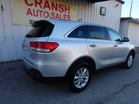 Used 2016 Kia Sorento L FWD image 7