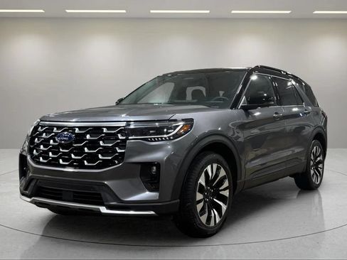Used 2026 Ford Explorer Platinum w/ LUX Leather Package AWD/4WD image 16