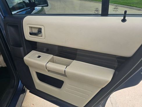 Used 2018 Ford Flex SEL w/ Equipment Group 202A AWD/4WD image 13