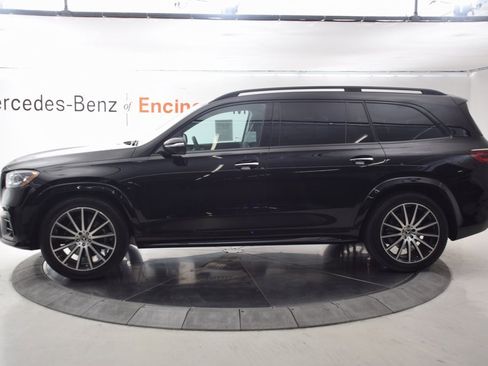 Used 2026 Mercedes-Benz GLS 450 4MATIC image 3